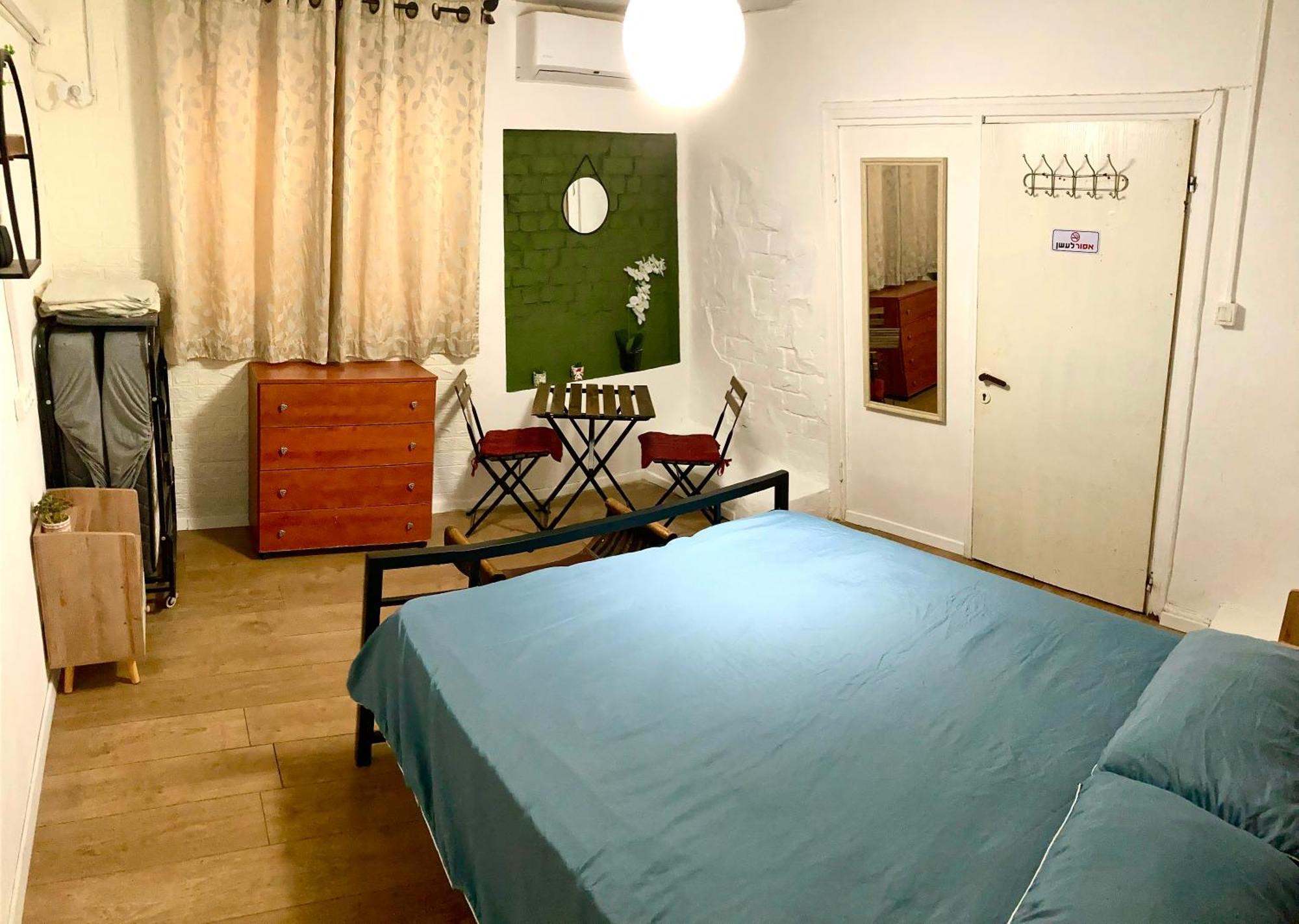 Dotan'S Boutique Guesthouse - By The Beach! Tel Aviv Bagian luar foto