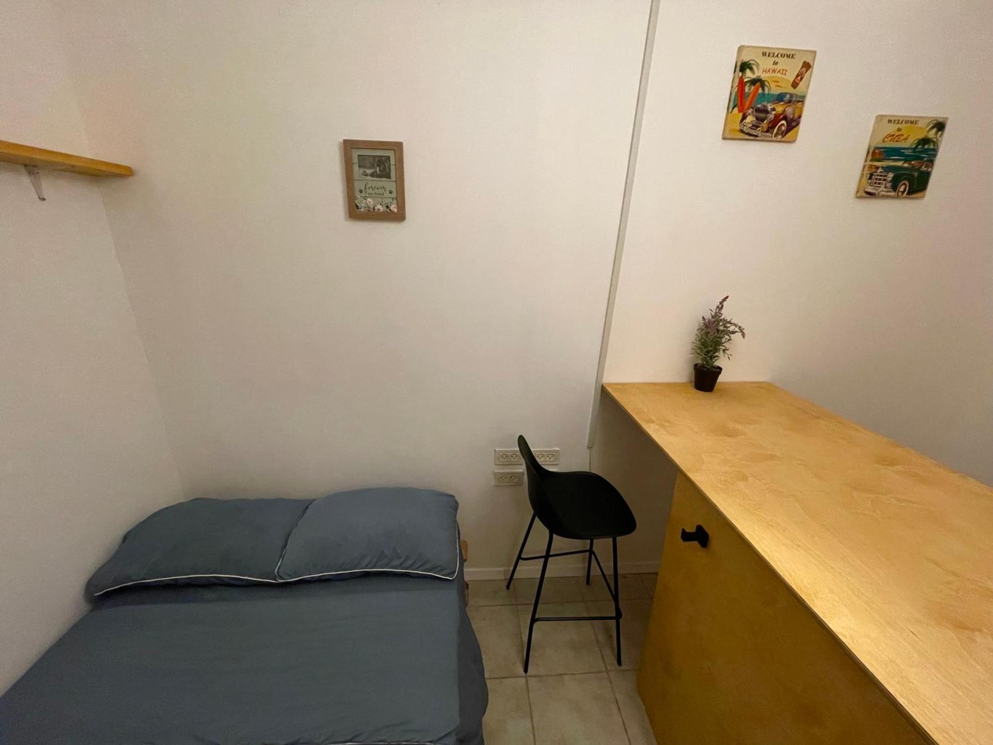 Dotan'S Boutique Guesthouse - By The Beach! Tel Aviv Bagian luar foto