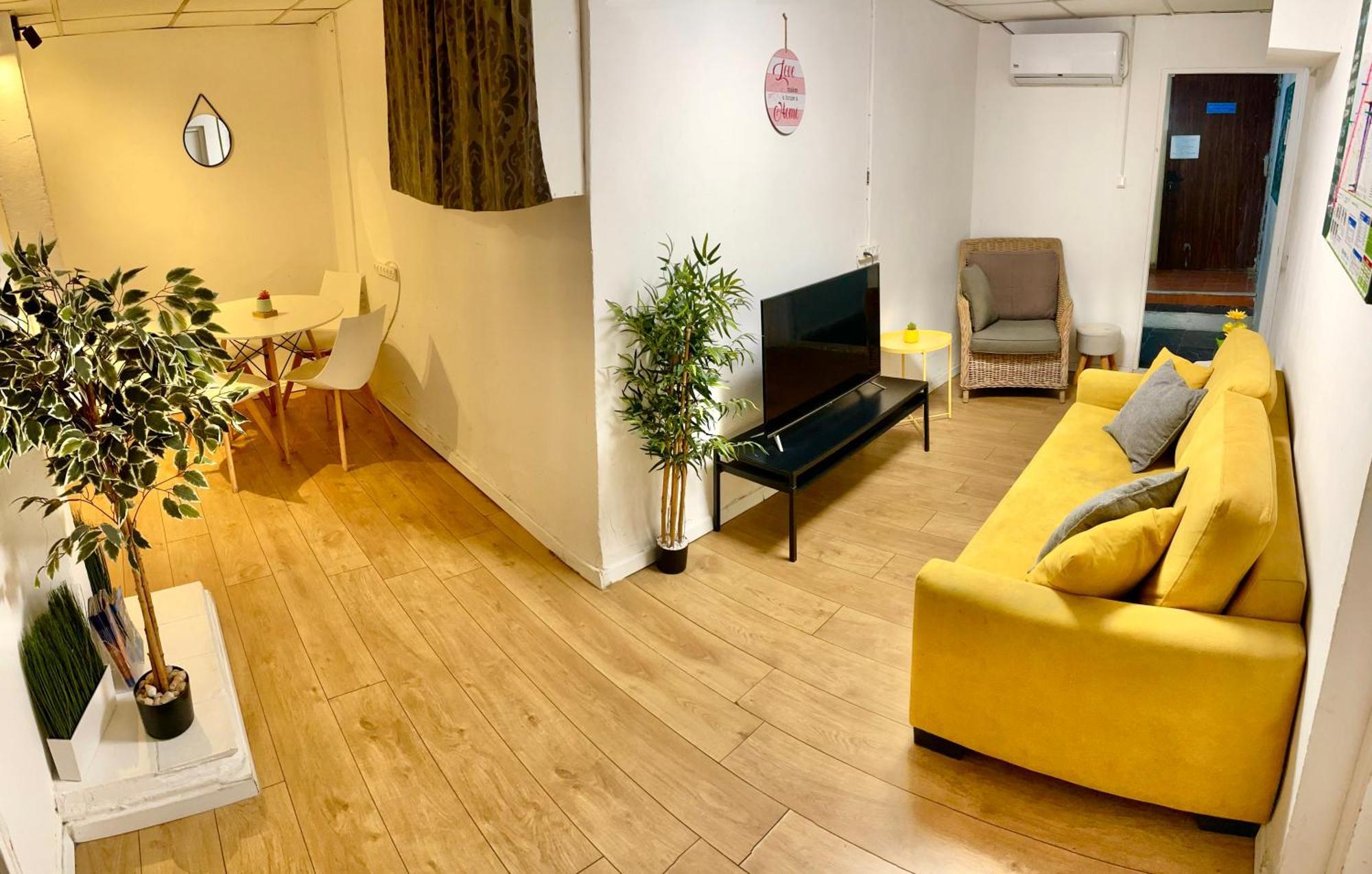 Dotan'S Boutique Guesthouse - By The Beach! Tel Aviv Bagian luar foto
