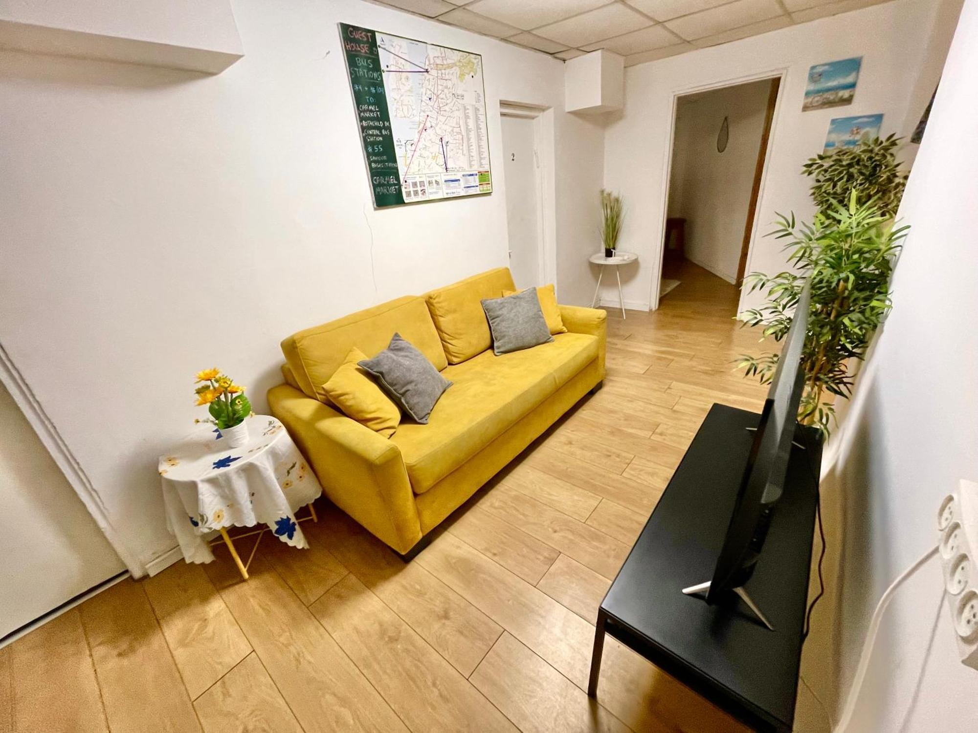 Dotan'S Boutique Guesthouse - By The Beach! Tel Aviv Bagian luar foto